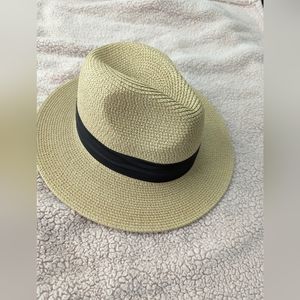Woven summer hat - fedora - brand new